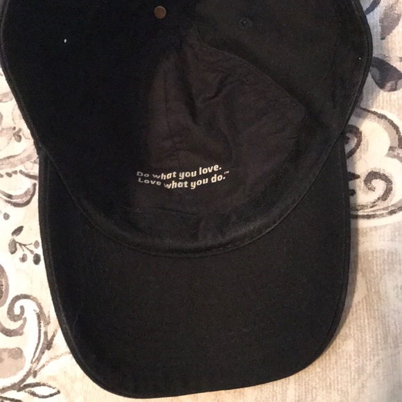 🧢 - Picture 4 of 6